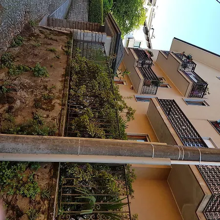 Apartmán Stresa B&B *